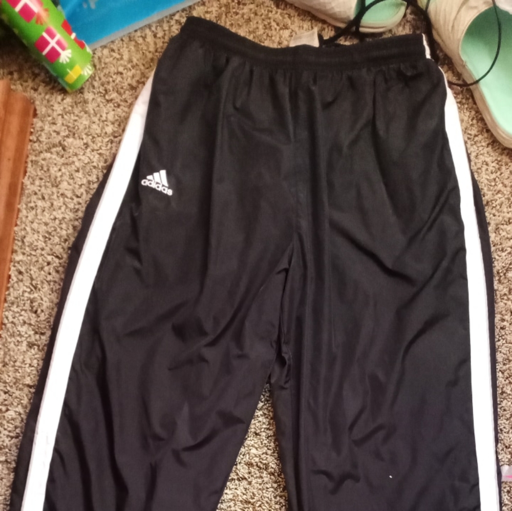 ADIDAS SWEATS
